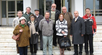 Prăvălia cu Umor a intrat în Academie - f816fb5e358e95c718f79cc25ee91855.jpg