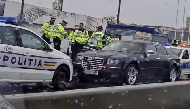 O NOUĂ URMĂRIRE ÎN TRAFIC! Tânăr drogat şi fără permis, baricadat în mașină! Poliția l-a scos cu forța! - f8795e7875b14db0a263cdd2f0cbb24e-1668171117.jpeg