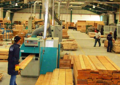 Top 2011 Constanța - Cine a scos bani frumoși din fabricarea de mobilă - fabricademobila-1354659338.jpg