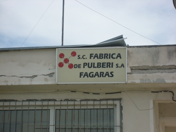Proteste și tensiuni la Fabrica de Explozivi din Făgăraș - fabricadepulberi2-1753430742.jpg