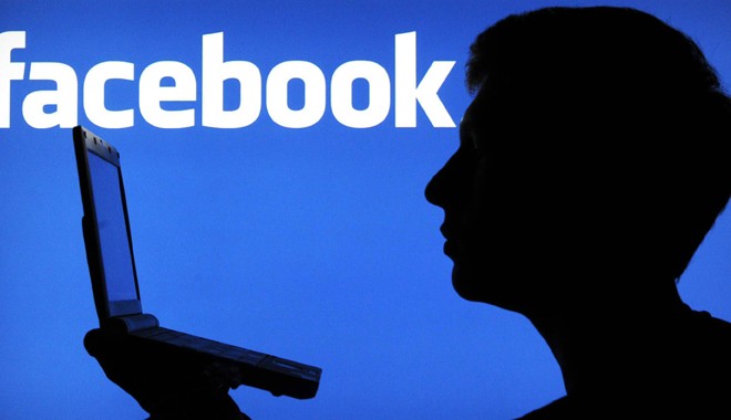 Facebook - prieten sau dușman? - facebook-1357562920.jpg