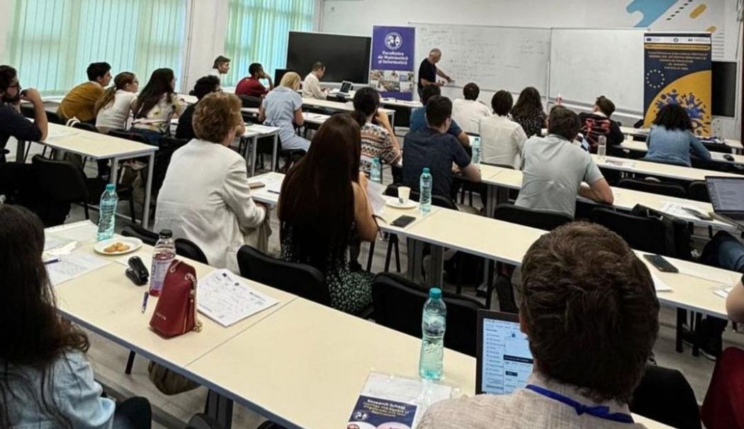 În premieră, la Facultatea de Matematică a debutat școala de cercetare avansată în matematică - facultate-matematica-1725967697.jpg