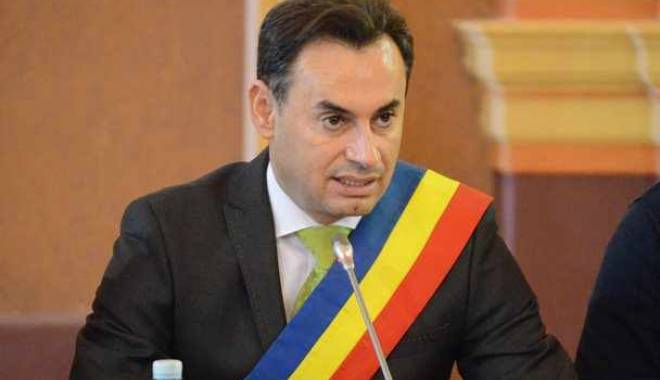 Gheorghe Falcă va candida pentru al patrulea mandat la alegerile locale din 2016 - falca-1438101724.jpg