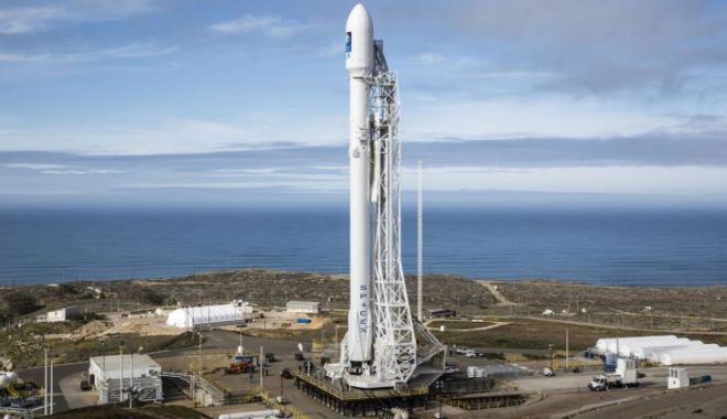 Lansarea unui satelit pentru armata americană cu racheta Falcon 9 a lui Elon Musk a fost din nou amânată - falcon9-1545558090.jpg