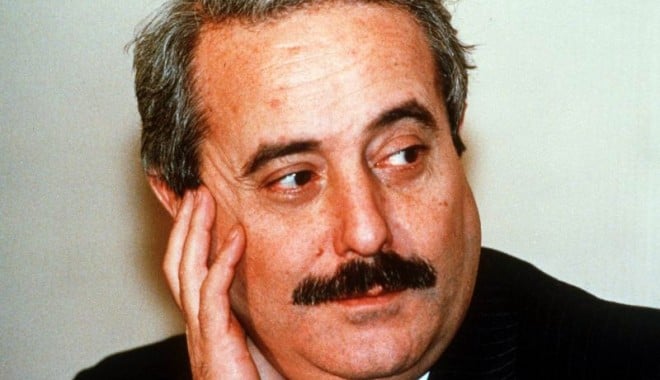 Italia a comemorat 21 de ani de la asasinarea judecătorului antimafia Giovanni Falcone - falcone-1369308134.jpg