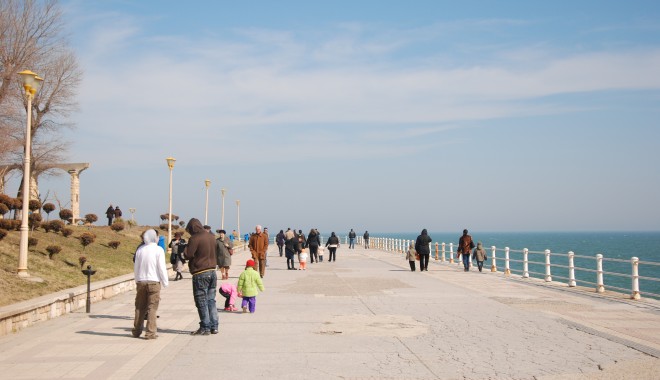 Promenada din zona Vraja Mării va fi restaurată - faleza-1339063887.jpg