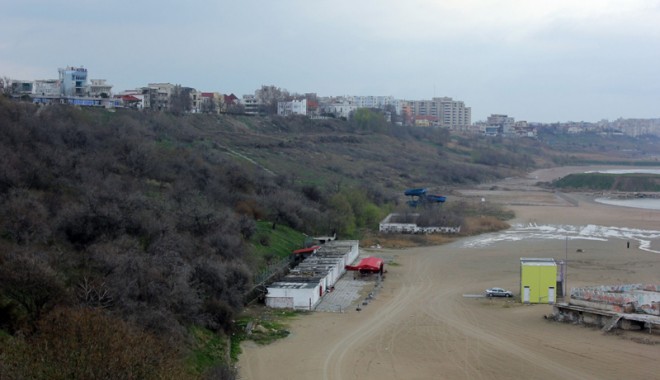 Blocuri de 30 de etaje, plantate pe falezele Plajei Modern - faleze2-1333296072.jpg