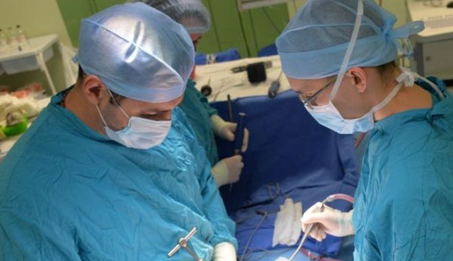 Scandalul falsului chirurg. Toți medicii străini din România vor fi verificați - falsmedic-1549368927.jpg