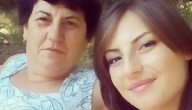 TRAGEDIE RUTIERĂ LA CONSTANȚA / O șoferiță și-a omorât mama, după ce s-a răsturnat cu mașina pe DN 2A - familiedecedata-1482925861.jpg