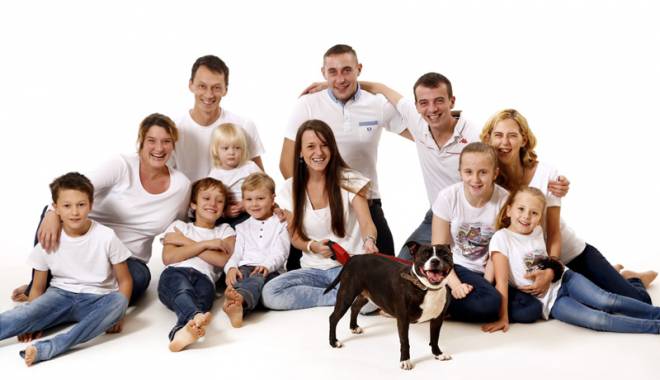 Familie numeroasă, pretenții pe măsură - familienumeroasa-1455198101.jpg
