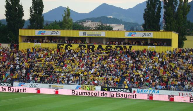 FC Brașov și-a demis antrenorul. Cine va antrena echipa - fanifcbrasov-1429088166.jpg
