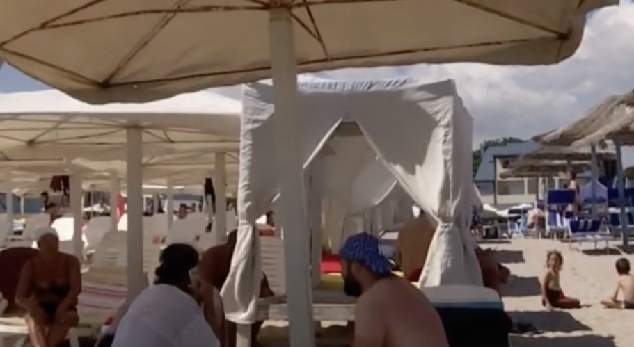 Și comercianții sunt ”rebeli” în Vama Veche și 2 Mai! Amendați pentru că nu aveau case de marcat - fara-titlu-1723291748.jpg