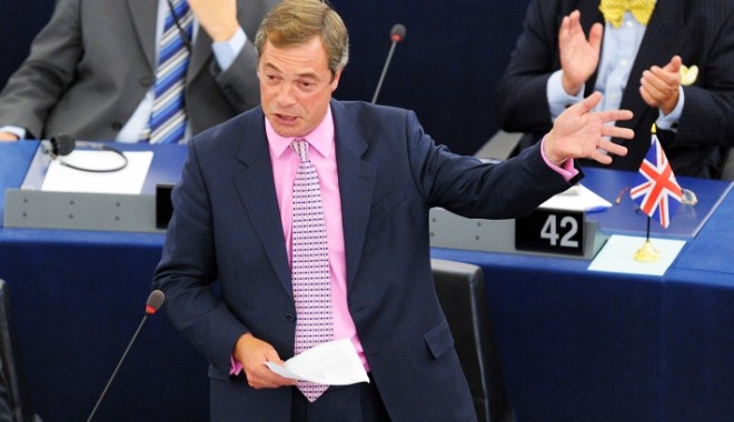 Un politician englez vrea ieșirea Marii Britanii din UE ca să scape de români - farage-1362323674.jpg
