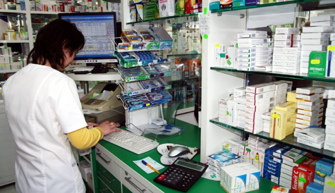 Farmaciștii amenință să nu mai elibereze rețete compensate - farmacie-1312118770.jpg