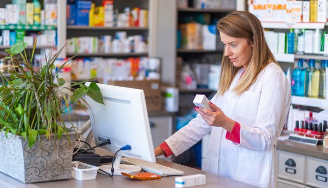 CNAS: Consultaţiile medicale şi reţetele electronice pot fi acordate în continuare la distanţă