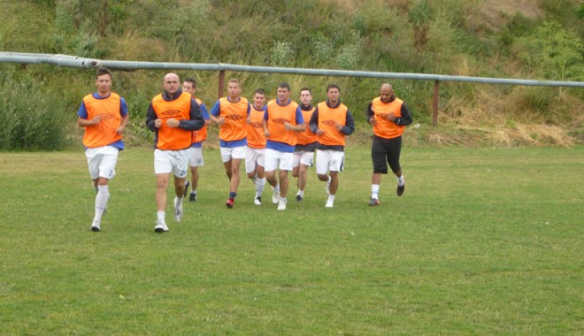 Ion Marin a vrut să vină la Farul, dar a fost refuzat - farul-1310412802.jpg