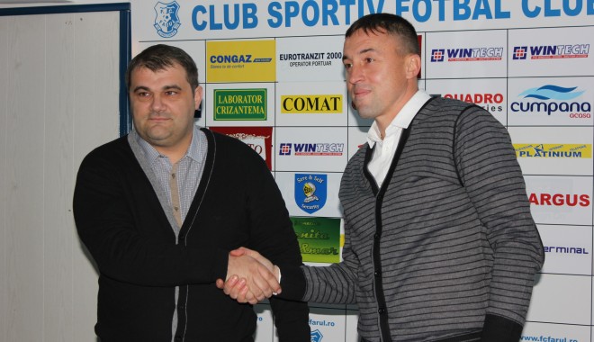 Viorel Tănase a semnat astăzi cu Farul - farul-1326112479.jpg