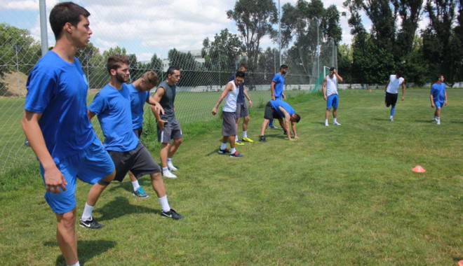 Săgeata și Farul, meci amical astăzi - farul-1375202488.jpg