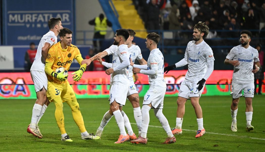 Farul Constanța, întâlnire cu Dinamo în Cupa României la fotbal - farul-dinamo-1764681356.jpg