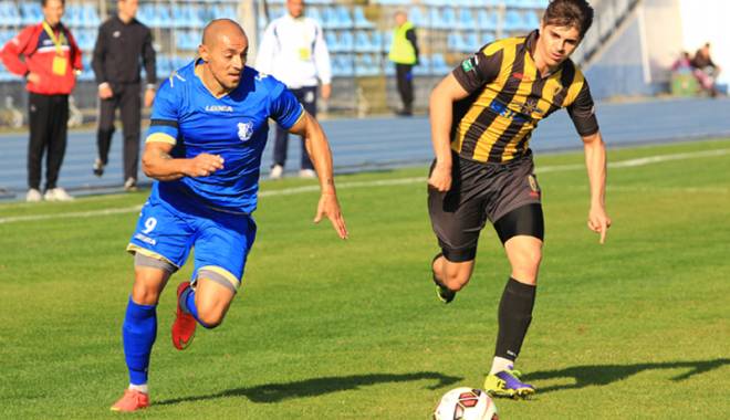 FC Farul  primește vizita  Bucovinei Pojorîta - farulfotbal-1457030467.jpg