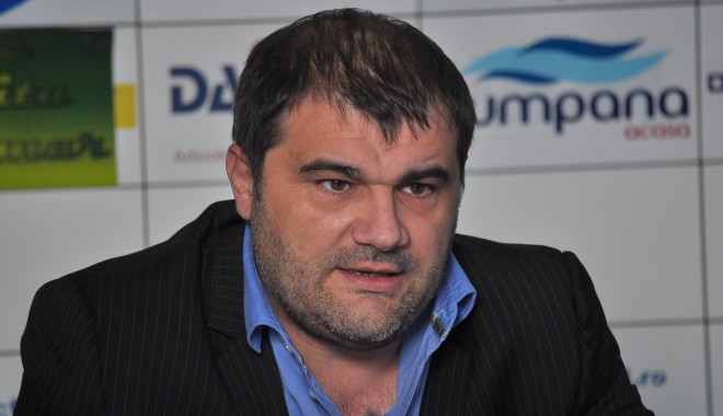 Giani Nedelcu a dat de înțeles că unii dintre jucătorii Farului au vândut meciul! - farulsnagov100-1321035046.jpg