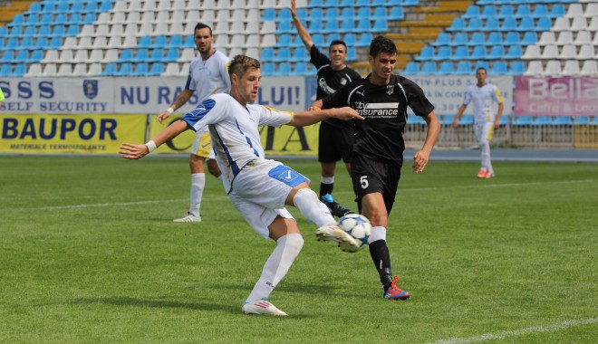 Fotbal / Componența Ligii a II-a în sezonul 2013-2014: 13 echipe în Seria I, 12 echipe în Seria a II-a - farulsportulstudentesc3-1376553097.jpg
