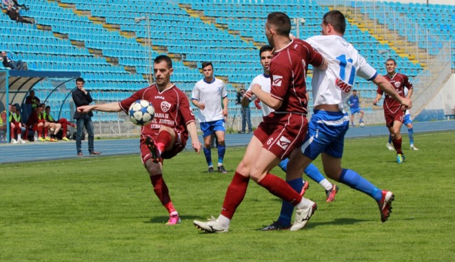 Meciul Rapid - FC Farul, în direct la TVR 1 - farulsuceava21365924660-1381537518.jpg