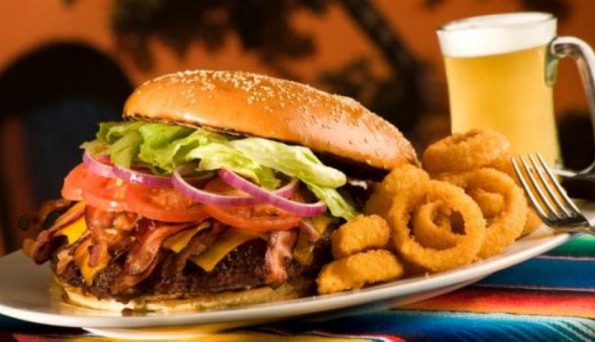 Taxa pe fast-food și pe bere, noua găselniță a Guvernului Ponta - fast-1337378995.jpg