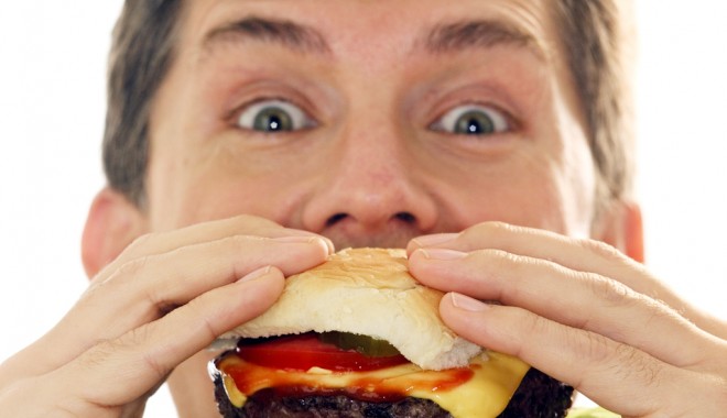 Care este legătura între mâncarea fast-food și starea depresivă - fastfood-1342796803.jpg