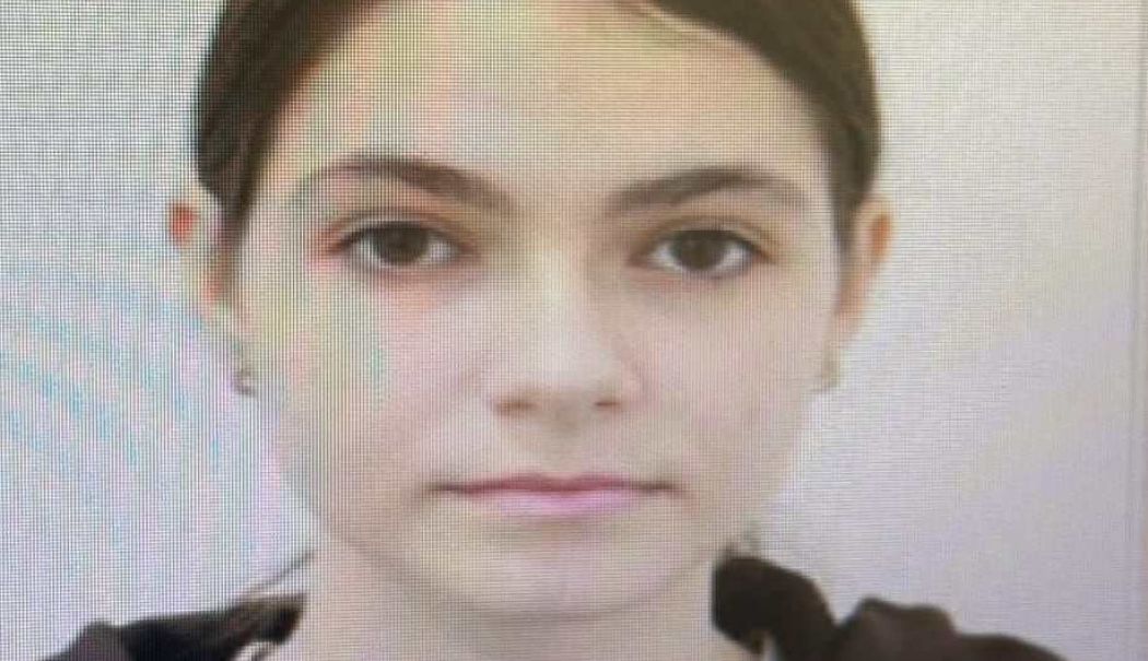 Adolescentă dispărută de patru zile de acasă. Aţi văzut-o? - fata-1724496473.jpg