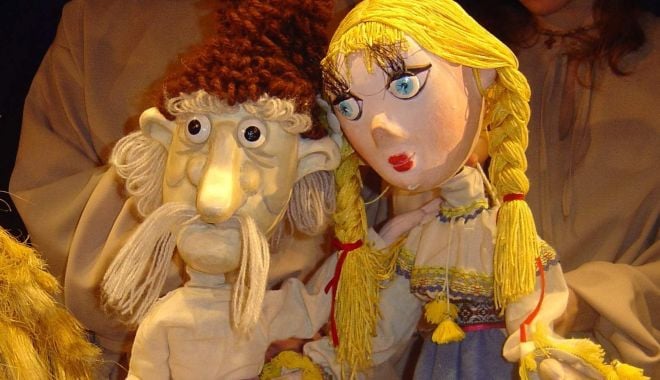 „Fata babei şi fata moşneagului”, pe scena Teatrului „Căluţul de mare” - fatababei2-1624990007.jpg