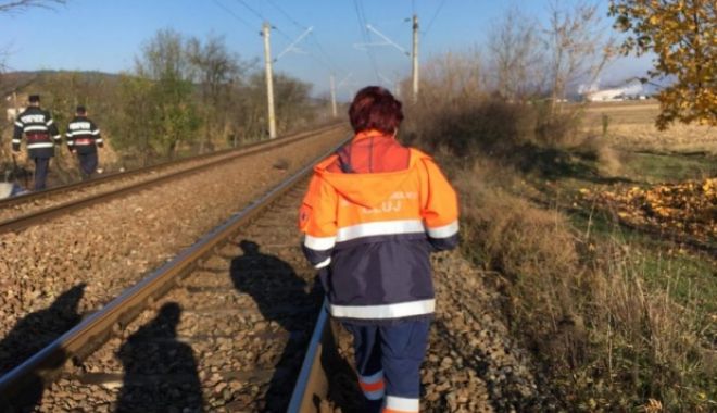 ACCIDENT FEROVIAR ȘOCANT! BĂRBAT DECAPITAT DE TREN - fatacazutadintrenintredejsigherl-1527940110.jpg