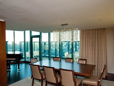 Cele mai luxoase apartamente prezidențiale din hotelurile americane (GALERIE FOTO) - favoritefeatureofthepresidential-1329659453.jpg