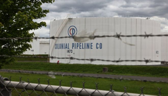 FBI i-a identificat pe hackerii care au atacat cea mai mare conductă petrolieră a țării - fbihackeri-1620756810.jpg