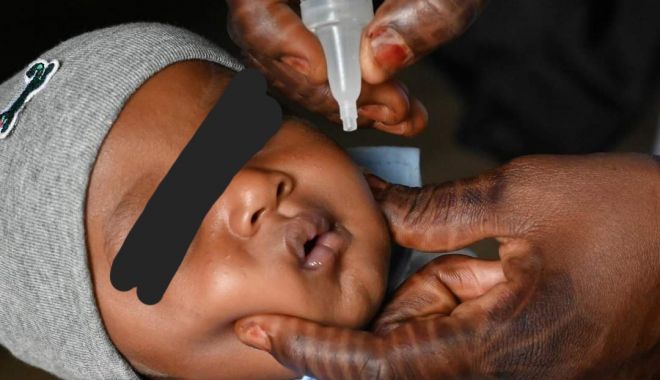 Poliomielita provoacă îngrijorări: "Vaccinați-vă copiii. Dacă sunt vaccinați, sunt în siguranță!"