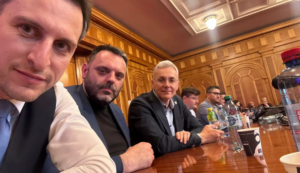 USR își menține decizia de a nu forma o majoritate cu PSD și va propune PNL un acord politic - fc-1778010760.webp
