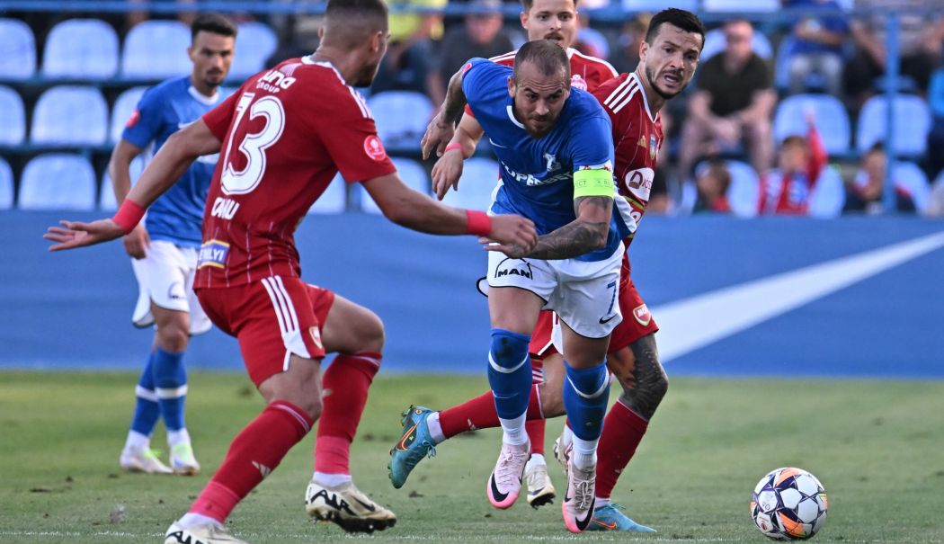 Farul Constanţa, gata să înceapă periplul în play-out. Primul examen va fi cu Poli Iaşi - fc-farul-playout-1741870339.jpg
