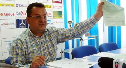 Farul îl va reclama la FIFA pe Andrej Rastovac - fcb4b749eb825ba07647a78e38d134d7.jpg