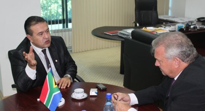 Ambasadorul Africii de Sud, la CCINA Constanța - fcb4f99927c8aad11f815cbe25be93d0.jpg