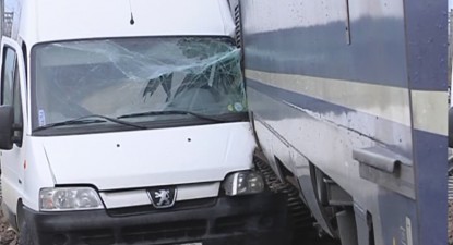 Mașină lovită de tren la Constanța. Supraviețuitorii au fugit de la locul accidentului - fcf9bdf79eebcd6cfd0719dd14456544.jpg