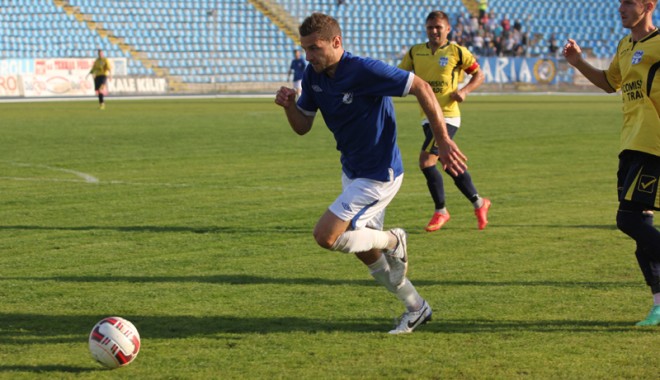 FC Farul joacă pe teren propriu  cu CS Balotești - fcfarul-1414168797.jpg