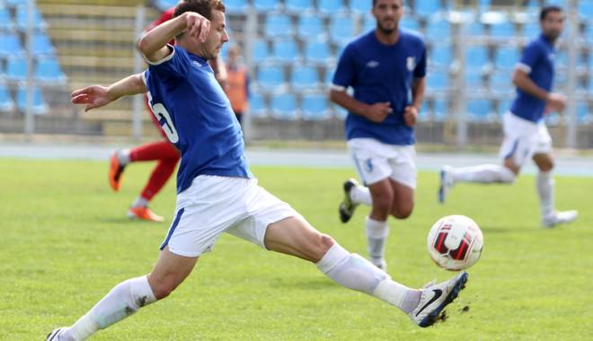 FC Farul înfruntă Academia,  în deplasare - fcfarul-1416591691.jpg