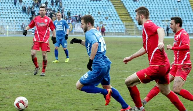 FC Farul, la a treia reprezentație  din play-out - fcfarul-1429284485.jpg
