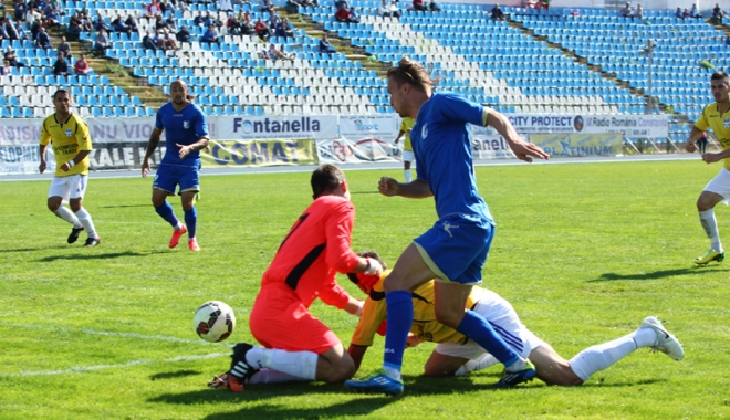 FC Farul, înfrângere severă la Brăila - fcfarul-1460304095.jpg