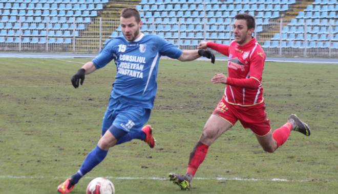 FC Farul, înfrângere usturătoare  pe terenul Dorohoiului - fcfarulfotbal-1429447361.jpg