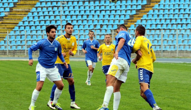 FC Farul a smuls un punct important la Slobozia - fcfarulunireaslobozia36-1368980549.jpg