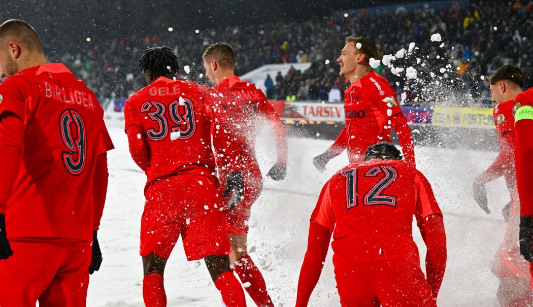 FCSB a urcat pe primul loc în Superligă, după 2-0 cu Gloria Buzău - fcsb-victorie-buzau-1739799478.jpg