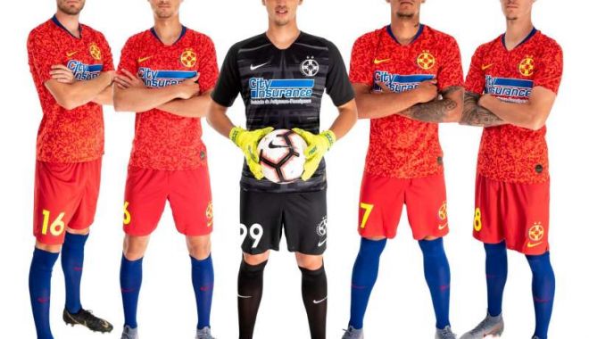 Modelul noului echipament al echipei FCSB, inspirat din arderile de carbon de la suprafața unei stele - fcsb21-1562874780.jpg