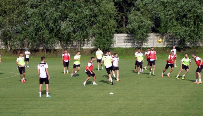 FC Viitorul pleacă, sâmbătă, în cantonament în Italia - fcviitorul-1404490615.jpg