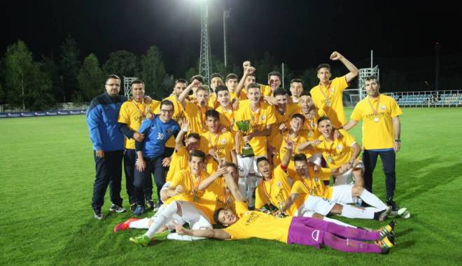 Fotbal: FC Viitorul, campioană națională la Juniori B - fcviitorul-1432730595.jpg